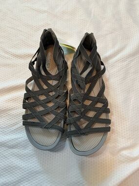 BareTraps Women's Black Strappy Elastic Sandals